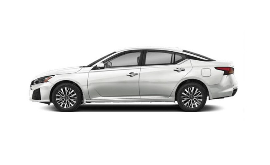 2025 Nissan Altima SV (Front-Wheel Drive)