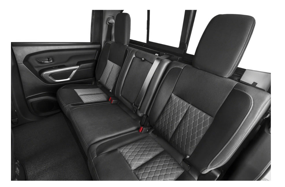 2024 Nissan Titan SV Crew Cab 4×4